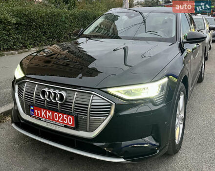Чорний Ауді E-Tron, об'ємом двигуна 0 л та пробігом 204 тис. км за 21900 $, фото 29 на Automoto.ua