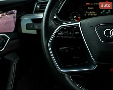 Чорний Ауді E-Tron, об'ємом двигуна 0 л та пробігом 100 тис. км за 31400 $, фото 78 на Automoto.ua