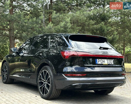 Черный Ауди E-Tron, объемом двигателя 0 л и пробегом 152 тыс. км за 26990 $, фото 5 на Automoto.ua