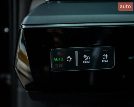 Черный Ауди E-Tron, объемом двигателя 0 л и пробегом 133 тыс. км за 28900 $, фото 39 на Automoto.ua