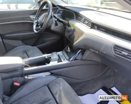 Черный Ауди E-Tron, объемом двигателя 71 л и пробегом 111 тыс. км за 29999 $, фото 10 на Automoto.ua