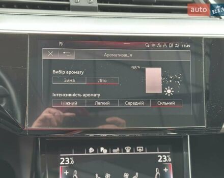 Черный Ауди E-Tron, объемом двигателя 0 л и пробегом 85 тыс. км за 31500 $, фото 39 на Automoto.ua