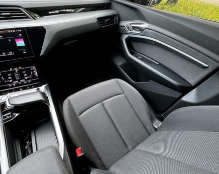 Черный Ауди E-Tron, объемом двигателя 0 л и пробегом 116 тыс. км за 22000 $, фото 9 на Automoto.ua