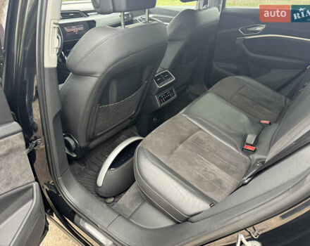 Чорний Ауді E-Tron, об'ємом двигуна 0 л та пробігом 151 тис. км за 27500 $, фото 17 на Automoto.ua