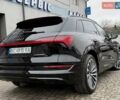 Чорний Ауді E-Tron, об'ємом двигуна 0 л та пробігом 76 тис. км за 31000 $, фото 12 на Automoto.ua