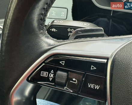 Черный Ауди E-Tron, объемом двигателя 0 л и пробегом 123 тыс. км за 28999 $, фото 38 на Automoto.ua