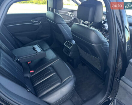 Черный Ауди E-Tron, объемом двигателя 0 л и пробегом 120 тыс. км за 28999 $, фото 30 на Automoto.ua