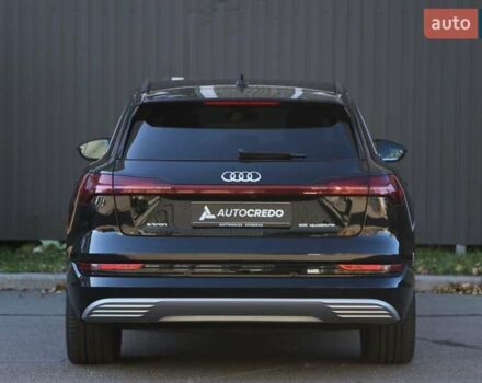 Черный Ауди E-Tron, объемом двигателя 0 л и пробегом 140 тыс. км за 31900 $, фото 5 на Automoto.ua