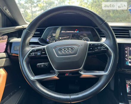 Черный Ауди E-Tron, объемом двигателя 0 л и пробегом 199 тыс. км за 27499 $, фото 25 на Automoto.ua