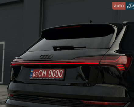 Чорний Ауді E-Tron, об'ємом двигуна 0 л та пробігом 162 тис. км за 28500 $, фото 15 на Automoto.ua