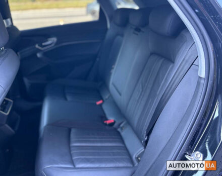 Чорний Ауді E-Tron, об'ємом двигуна 95 л та пробігом 173 тис. км за 28000 $, фото 14 на Automoto.ua