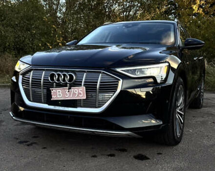 Черный Ауди E-Tron, объемом двигателя 0 л и пробегом 80 тыс. км за 31000 $, фото 1 на Automoto.ua