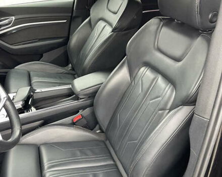 Черный Ауди E-Tron, объемом двигателя 0 л и пробегом 114 тыс. км за 28900 $, фото 25 на Automoto.ua