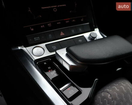 Чорний Ауді E-Tron, об'ємом двигуна 0 л та пробігом 86 тис. км за 29800 $, фото 32 на Automoto.ua