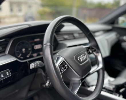 Черный Ауди E-Tron, объемом двигателя 0 л и пробегом 151 тыс. км за 27700 $, фото 15 на Automoto.ua