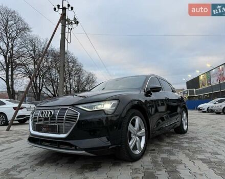 Черный Ауди E-Tron, объемом двигателя 0 л и пробегом 65 тыс. км за 29700 $, фото 5 на Automoto.ua