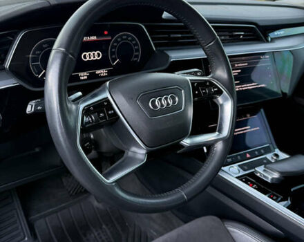 Черный Ауди E-Tron, объемом двигателя 0 л и пробегом 77 тыс. км за 30900 $, фото 44 на Automoto.ua