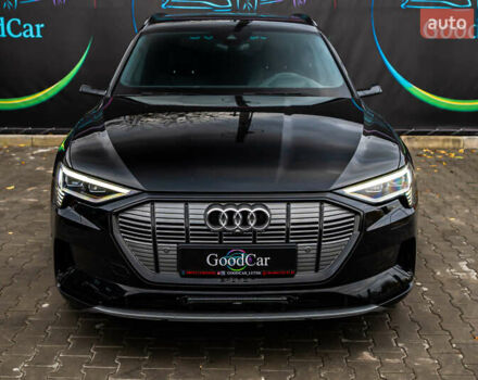 Чорний Ауді E-Tron, об'ємом двигуна 0 л та пробігом 100 тис. км за 31400 $, фото 8 на Automoto.ua