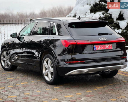 Чорний Ауді E-Tron, об'ємом двигуна 0 л та пробігом 140 тис. км за 26000 $, фото 28 на Automoto.ua