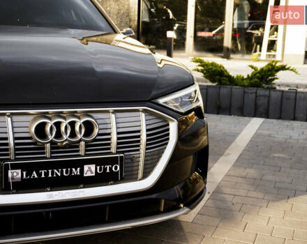 Черный Ауди E-Tron, объемом двигателя 0 л и пробегом 50 тыс. км за 31900 $, фото 10 на Automoto.ua