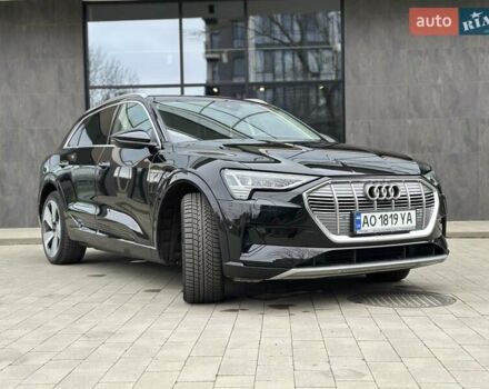 Черный Ауди E-Tron, объемом двигателя 0 л и пробегом 85 тыс. км за 31500 $, фото 8 на Automoto.ua