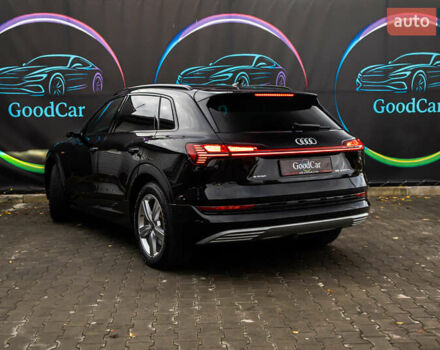 Чорний Ауді E-Tron, об'ємом двигуна 0 л та пробігом 100 тис. км за 31400 $, фото 29 на Automoto.ua