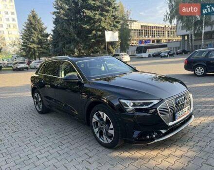 Чорний Ауді E-Tron, об'ємом двигуна 0 л та пробігом 115 тис. км за 24800 $, фото 5 на Automoto.ua