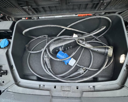 Черный Ауди E-Tron, объемом двигателя 0 л и пробегом 134 тыс. км за 27800 $, фото 44 на Automoto.ua