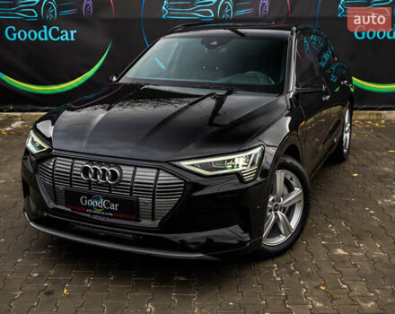 Чорний Ауді E-Tron, об'ємом двигуна 0 л та пробігом 100 тис. км за 31400 $, фото 23 на Automoto.ua