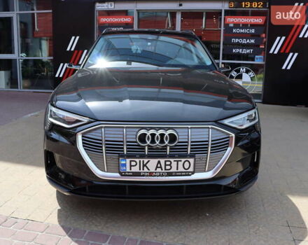 Чорний Ауді E-Tron, об'ємом двигуна 0 л та пробігом 86 тис. км за 29800 $, фото 5 на Automoto.ua