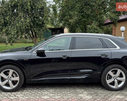 Чорний Ауді E-Tron, об'ємом двигуна 0 л та пробігом 211 тис. км за 20500 $, фото 2 на Automoto.ua