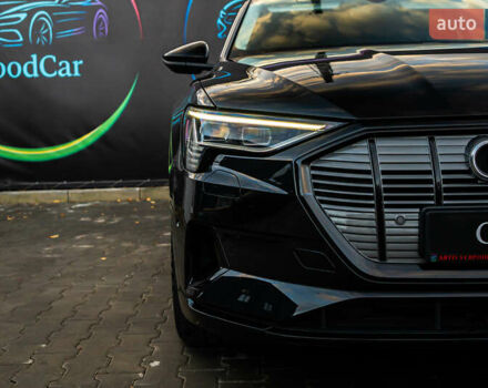 Черный Ауди E-Tron, объемом двигателя 0 л и пробегом 133 тыс. км за 28900 $, фото 7 на Automoto.ua