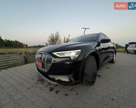 Черный Ауди E-Tron, объемом двигателя 0 л и пробегом 145 тыс. км за 26200 $, фото 5 на Automoto.ua