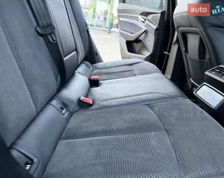 Черный Ауди E-Tron, объемом двигателя 0 л и пробегом 88 тыс. км за 29999 $, фото 77 на Automoto.ua