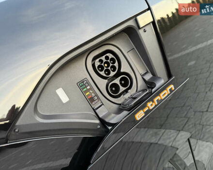 Черный Ауди E-Tron, объемом двигателя 0 л и пробегом 88 тыс. км за 31999 $, фото 27 на Automoto.ua