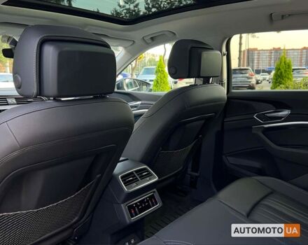 Черный Ауди E-Tron, объемом двигателя 95 л и пробегом 64 тыс. км за 35900 $, фото 17 на Automoto.ua