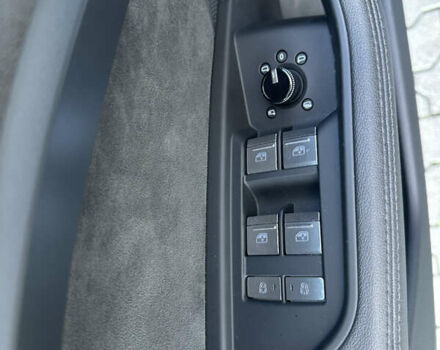 Черный Ауди E-Tron, объемом двигателя 0 л и пробегом 120 тыс. км за 28999 $, фото 31 на Automoto.ua