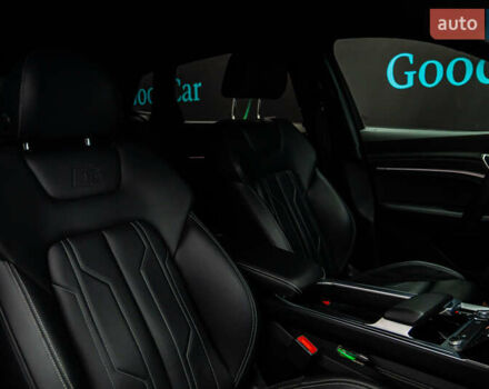 Чорний Ауді E-Tron, об'ємом двигуна 0 л та пробігом 100 тис. км за 31400 $, фото 43 на Automoto.ua