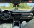 Чорний Ауді E-Tron, об'ємом двигуна 0 л та пробігом 75 тис. км за 31000 $, фото 34 на Automoto.ua