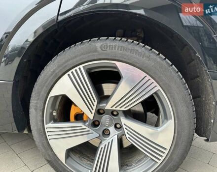 Черный Ауди E-Tron, объемом двигателя 0 л и пробегом 85 тыс. км за 31500 $, фото 75 на Automoto.ua
