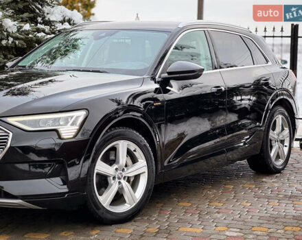 Чорний Ауді E-Tron, об'ємом двигуна 0 л та пробігом 140 тис. км за 26000 $, фото 17 на Automoto.ua