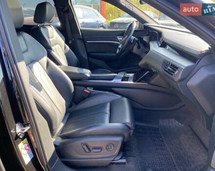 Черный Ауди E-Tron, объемом двигателя 0 л и пробегом 81 тыс. км за 34950 $, фото 29 на Automoto.ua