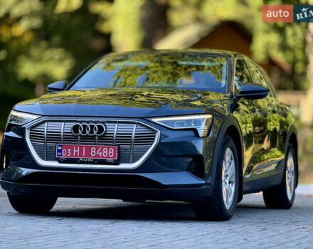 Черный Ауди E-Tron, объемом двигателя 0 л и пробегом 128 тыс. км за 28200 $, фото 26 на Automoto.ua
