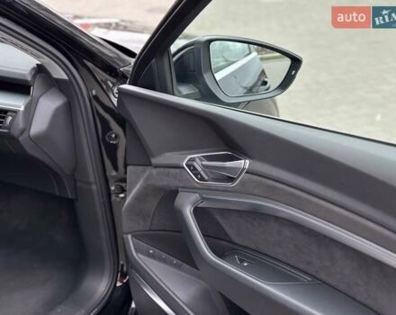 Черный Ауди E-Tron, объемом двигателя 0 л и пробегом 85 тыс. км за 31500 $, фото 17 на Automoto.ua