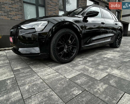 Черный Ауди E-Tron, объемом двигателя 0 л и пробегом 101 тыс. км за 29350 $, фото 6 на Automoto.ua