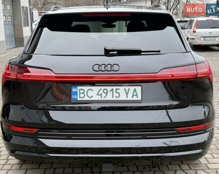 Чорний Ауді E-Tron, об'ємом двигуна 0 л та пробігом 76 тис. км за 31000 $, фото 17 на Automoto.ua