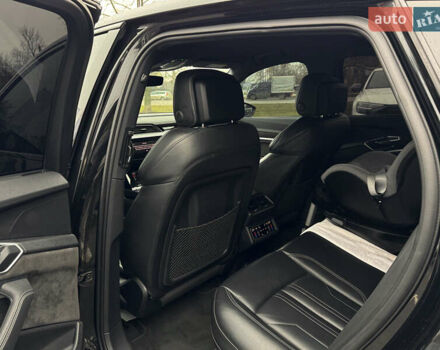 Черный Ауди E-Tron, объемом двигателя 0 л и пробегом 71 тыс. км за 34300 $, фото 21 на Automoto.ua