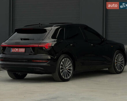 Чорний Ауді E-Tron, об'ємом двигуна 0 л та пробігом 162 тис. км за 28500 $, фото 10 на Automoto.ua