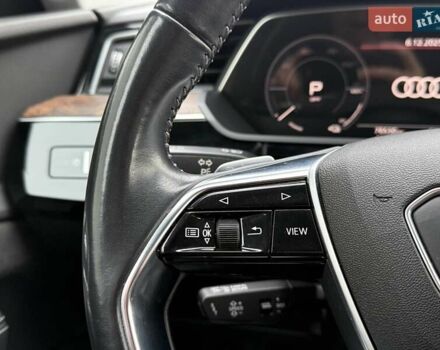 Чорний Ауді E-Tron, об'ємом двигуна 0 л та пробігом 76 тис. км за 31000 $, фото 41 на Automoto.ua