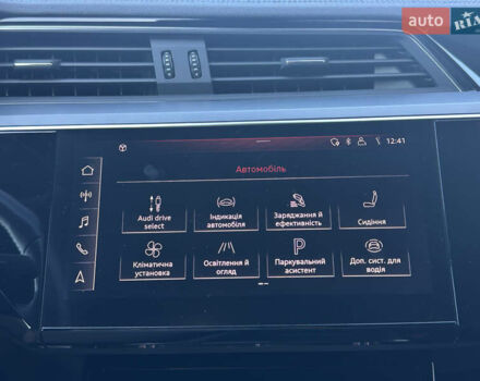 Черный Ауди E-Tron, объемом двигателя 0 л и пробегом 120 тыс. км за 28999 $, фото 35 на Automoto.ua